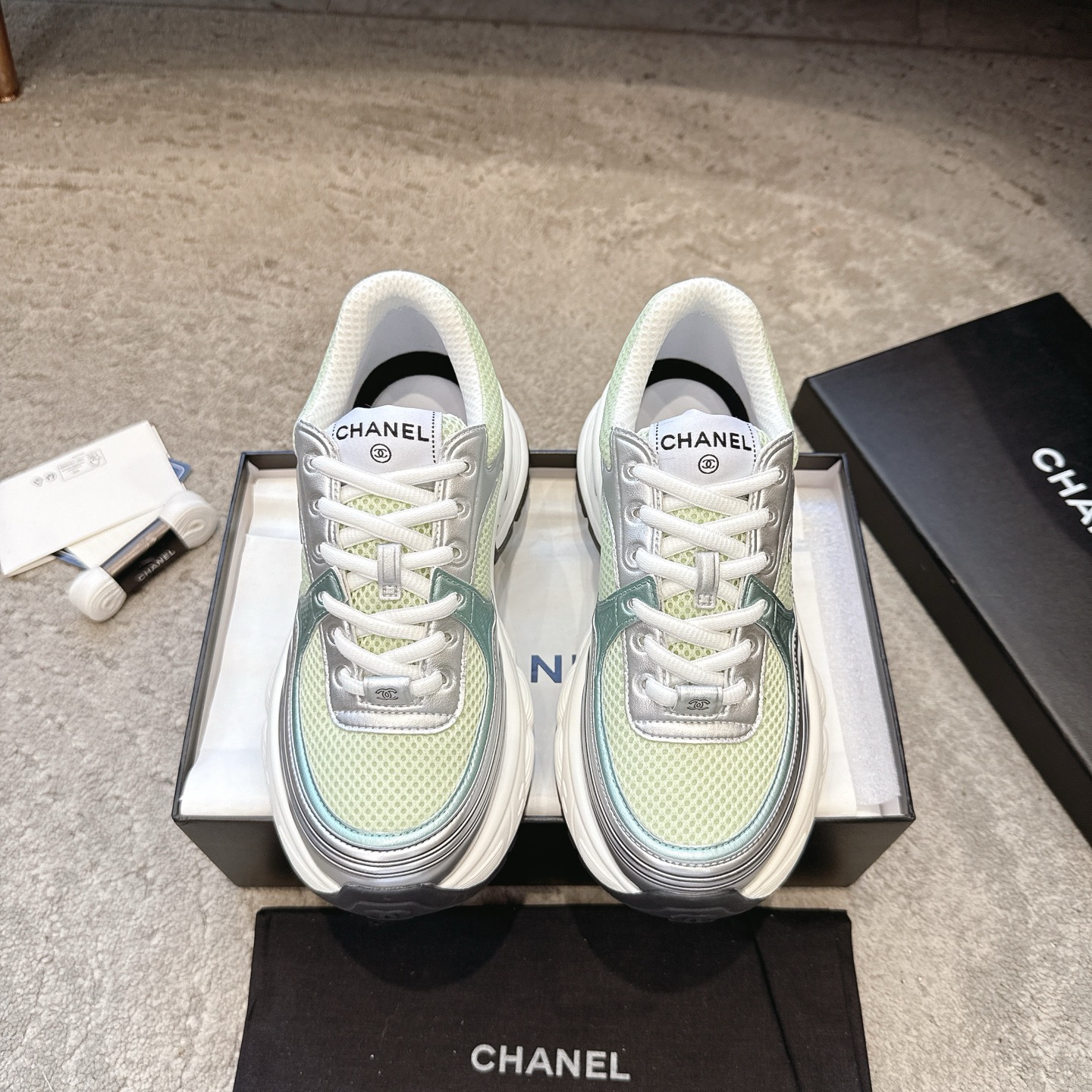 CHANEL vrijetijdsschoenen sneakers｜topklasse boutique｜meerdere technieken + colorblock mix-and-match｜volnerf leer