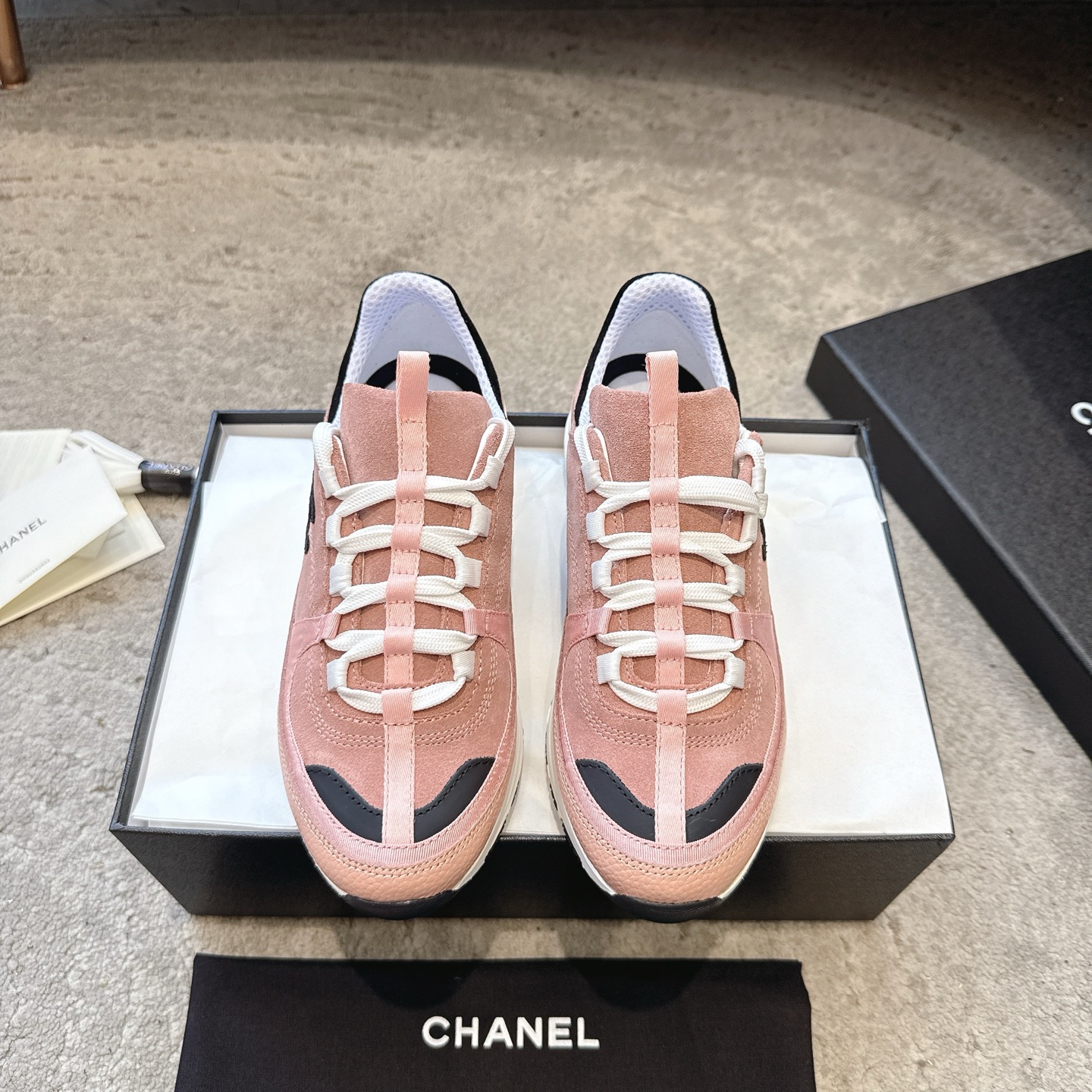 CHANEL casual shoes sneakers | boutique top-tier | multi-craft + color-block mix | top-grain cowhide