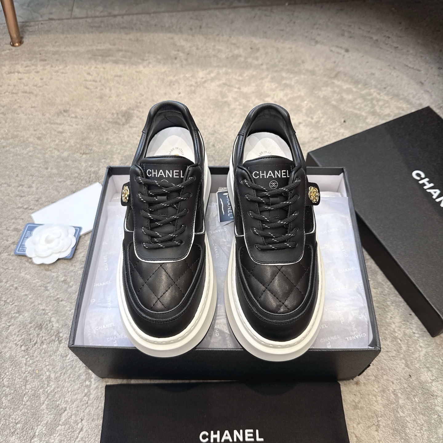CHANEL casual shoes sneakers | boutique top-tier | multi-craft + color-block mix | top-grain cowhide