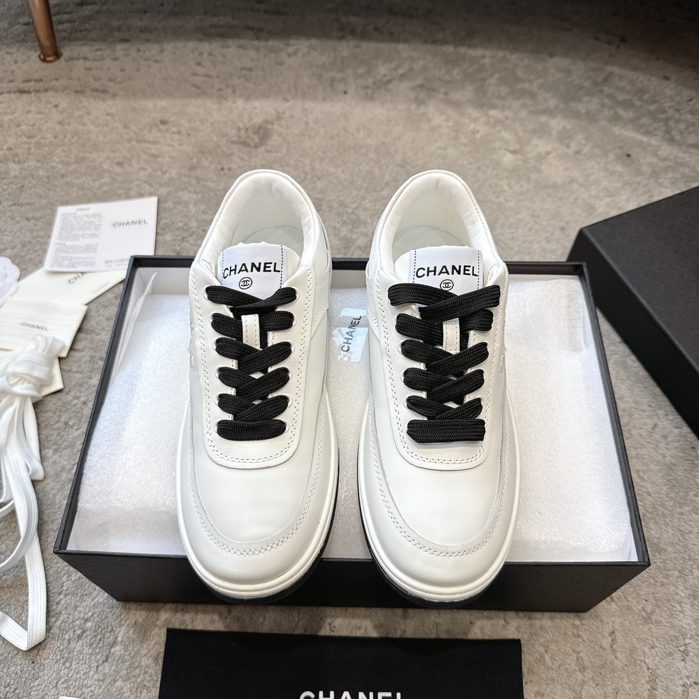 CHANEL casual shoes sneakers | boutique top-tier | multi-craft + color-block mix | top-grain cowhide