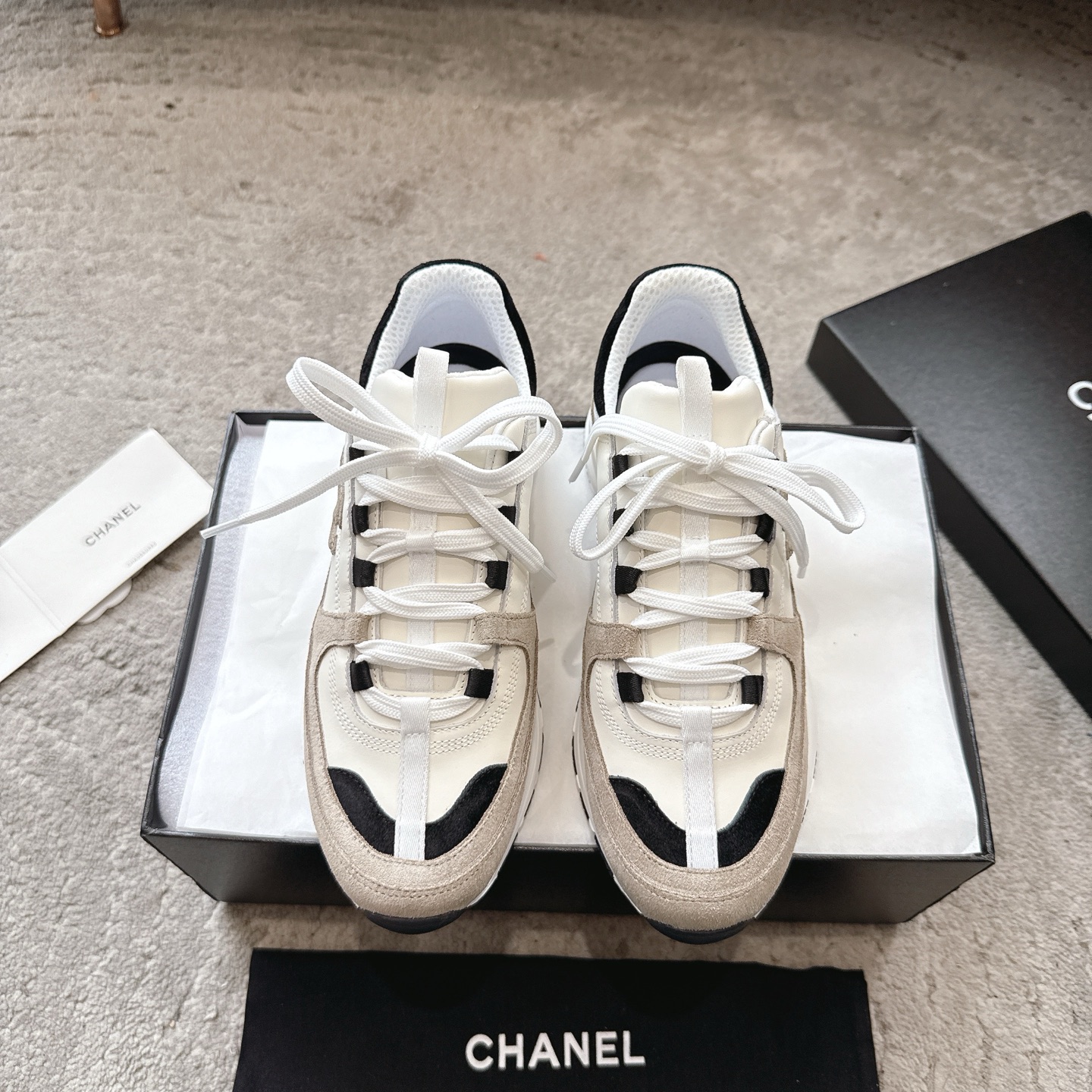 CHANEL кроссовки кежуальные｜люкс бутика｜многослойная отделка + контрастные сочетания｜натуральная кожа