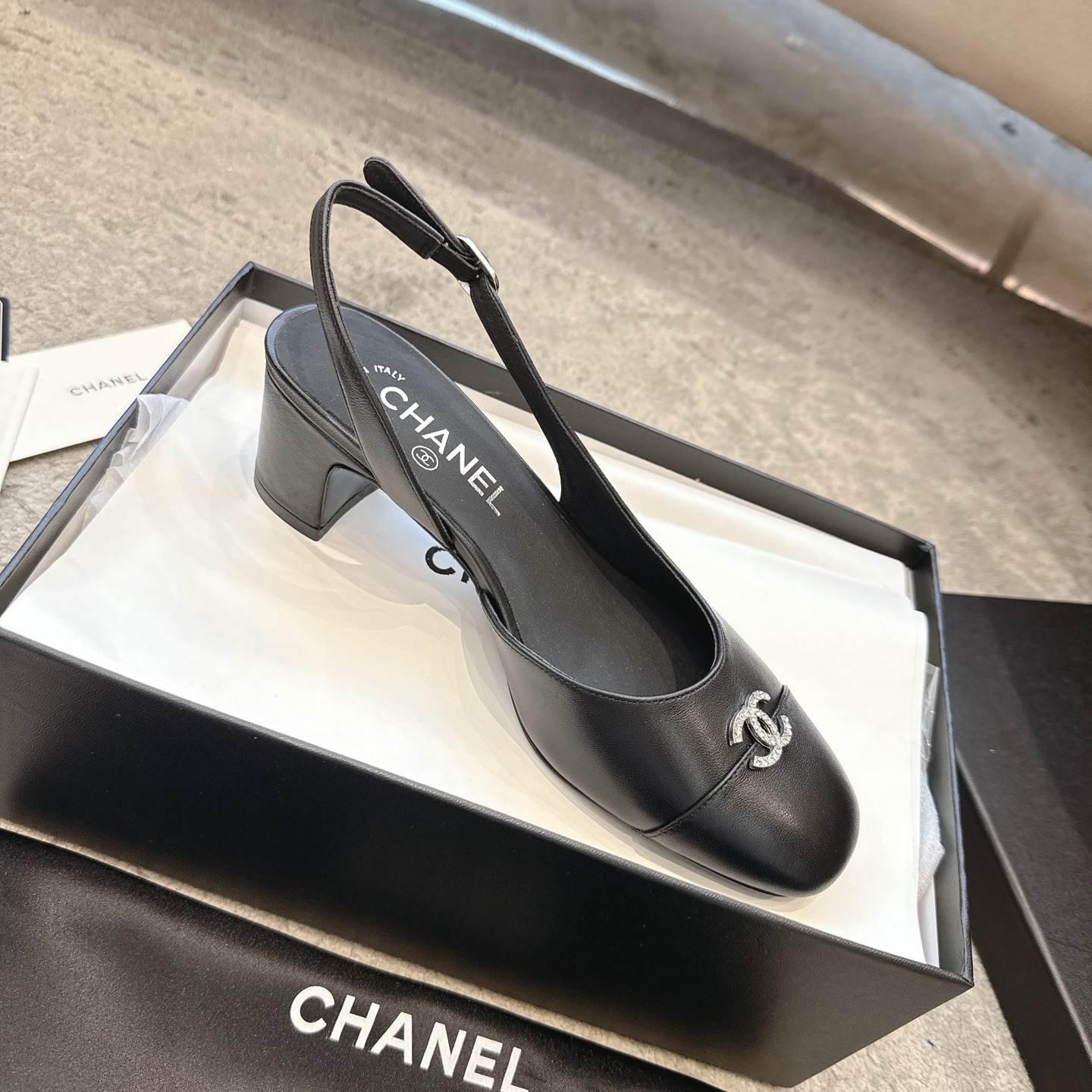 Chanel CHANEL 链条凉鞋