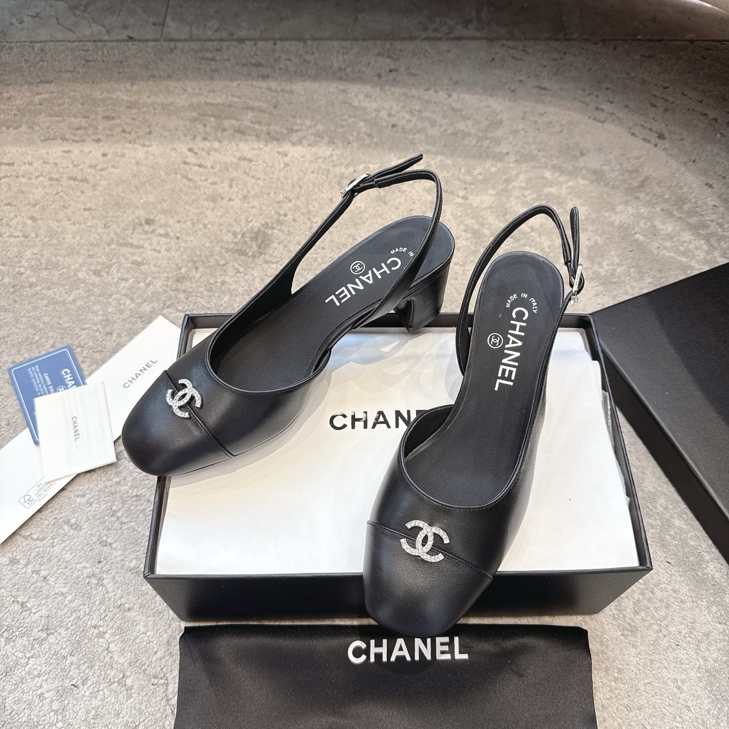 Chanel CHANEL 链条凉鞋