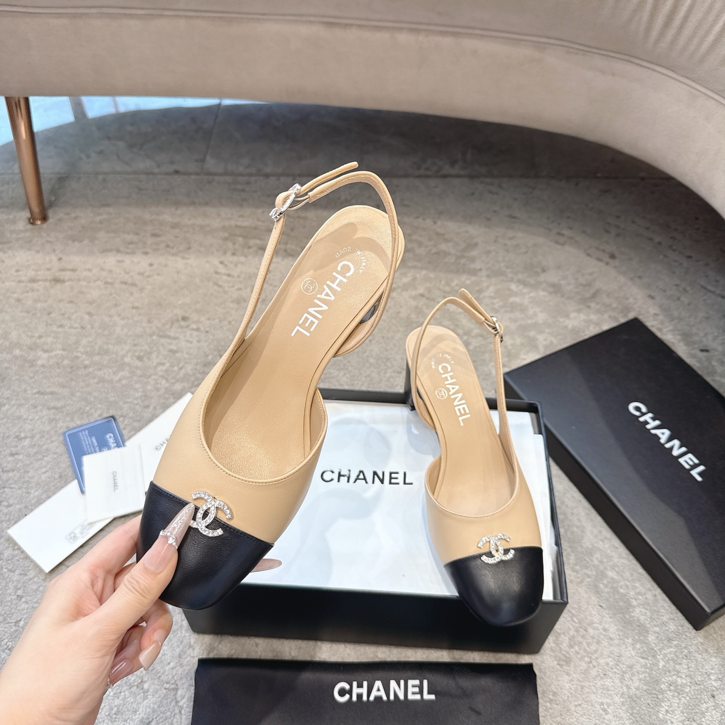 Chanel CHANEL 链条凉鞋