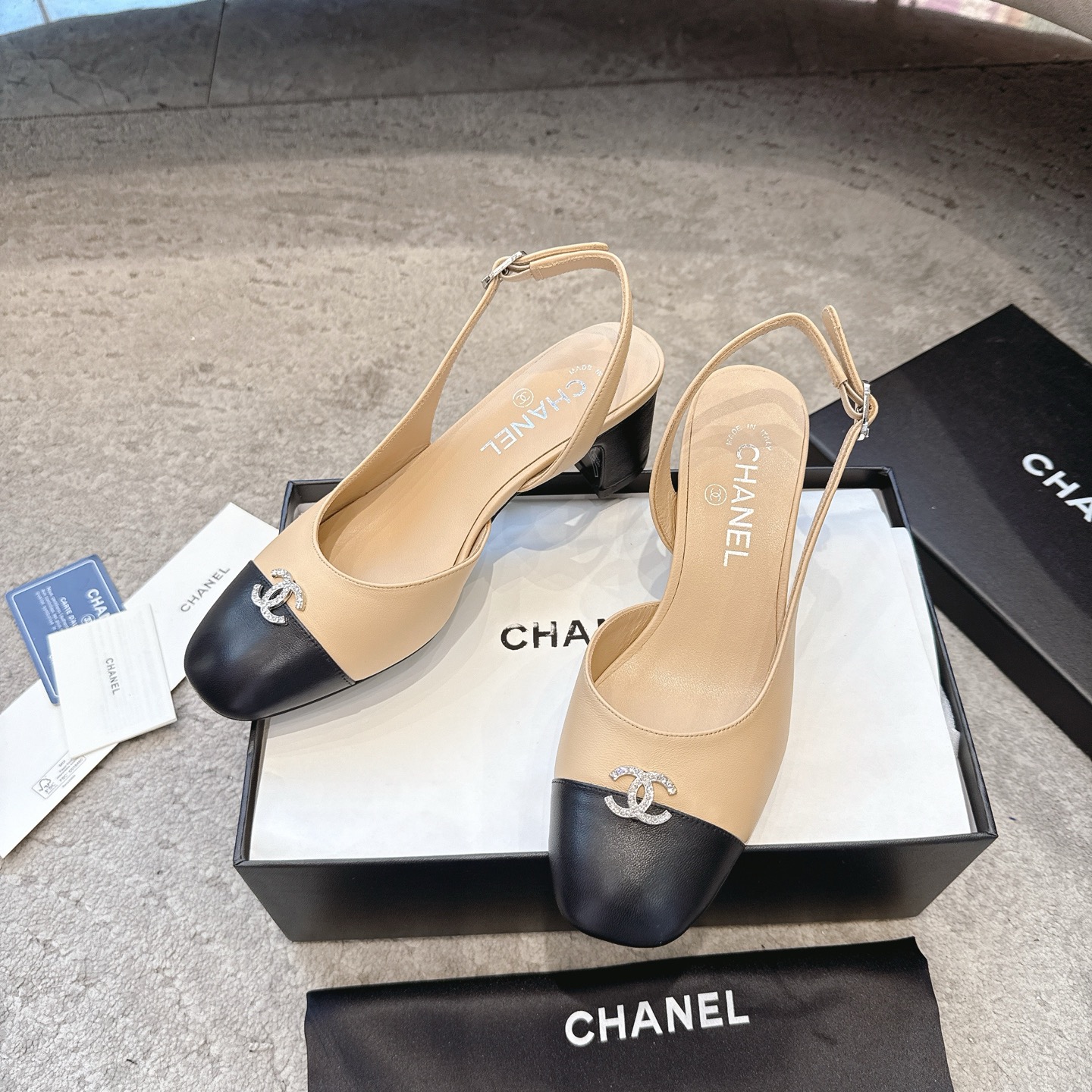 Chanel CHANEL 链条凉鞋