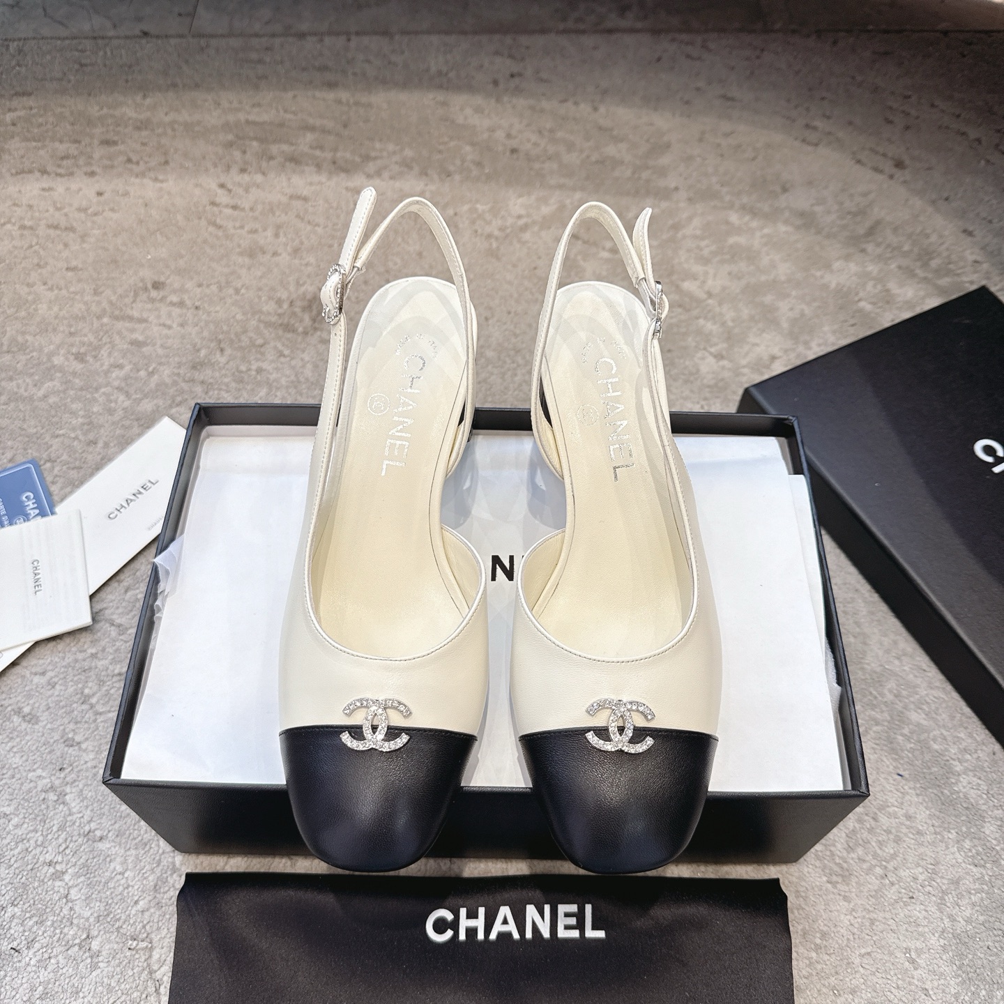 Chanel CHANEL 链条凉鞋