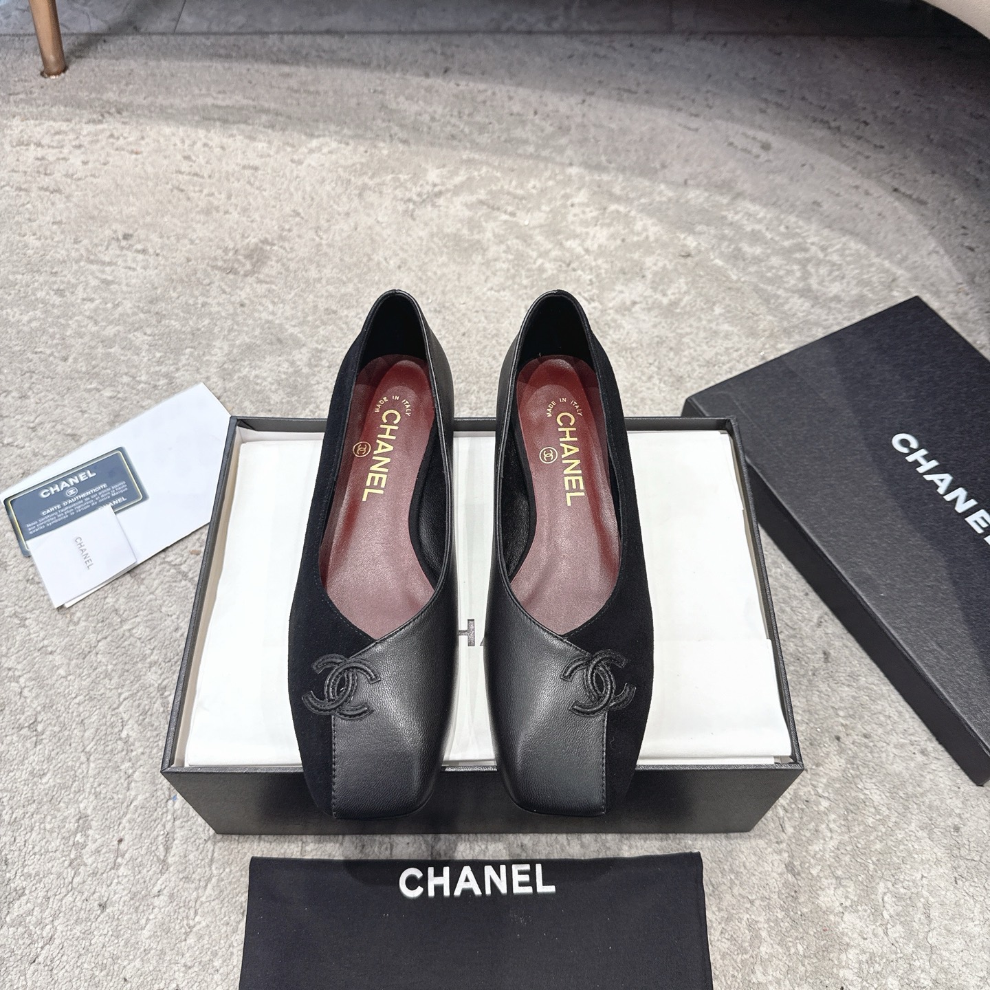 Сандалии CHANEL из телячьей кожи, визуально удлиняют ноги, элегантная модель