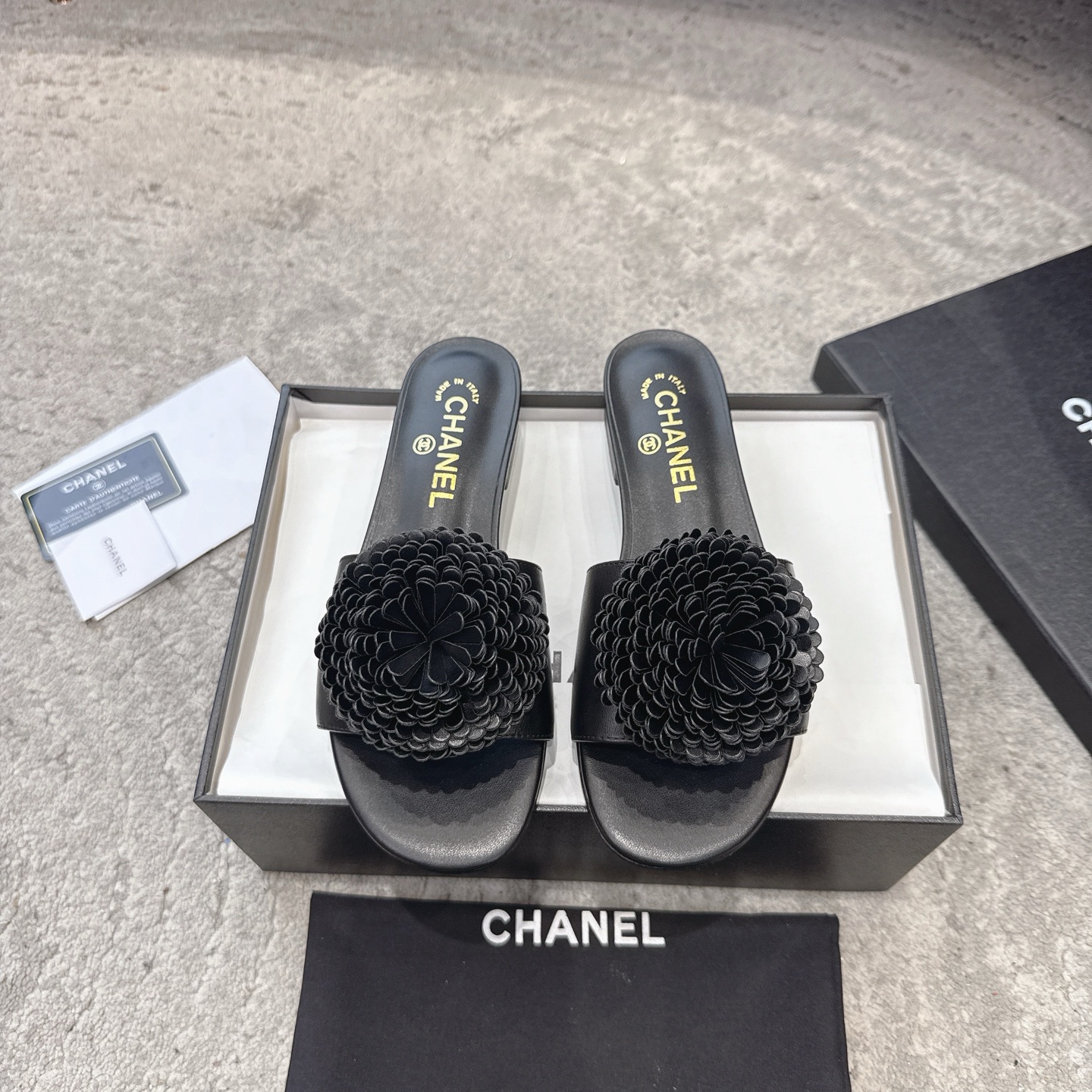 CHANEL сандалии из телячьей кожи, визуально удлиняют ноги, элегантная модель