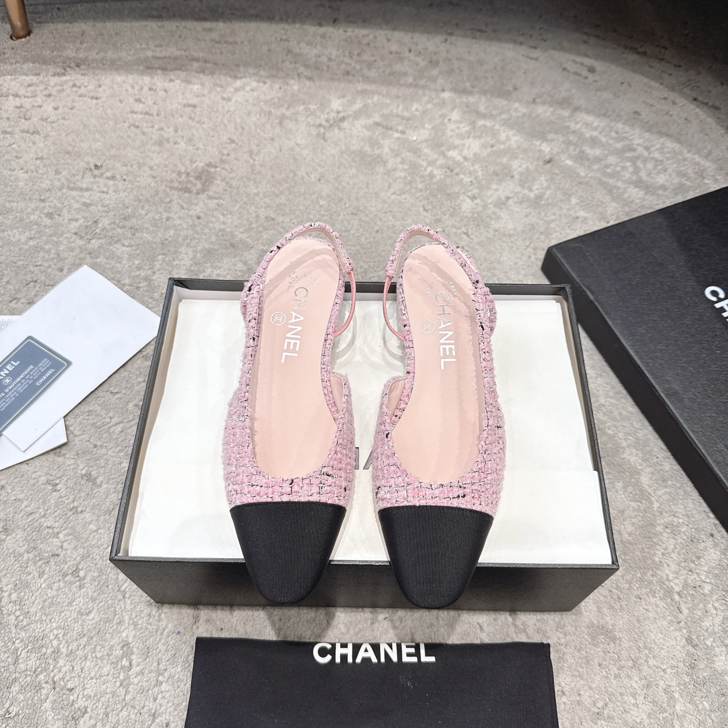 CHANEL сандалии из телячьей кожи, визуально удлиняют ноги, элегантная модель