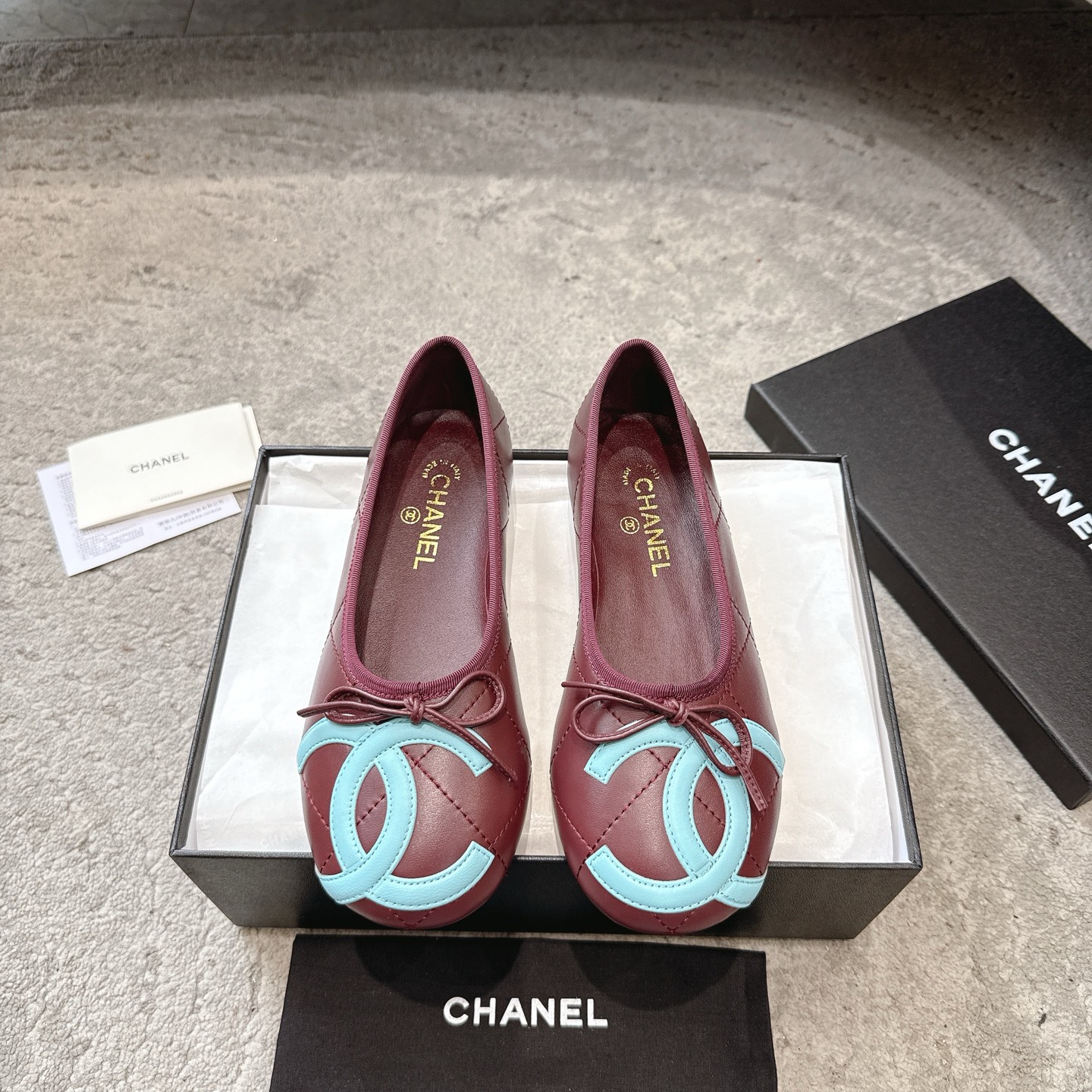 CHANEL Mary Jane sandales défilé, doublure en agneau, semelle extérieure en cuir véritable italien, illumine le teint et rehausse l'allure