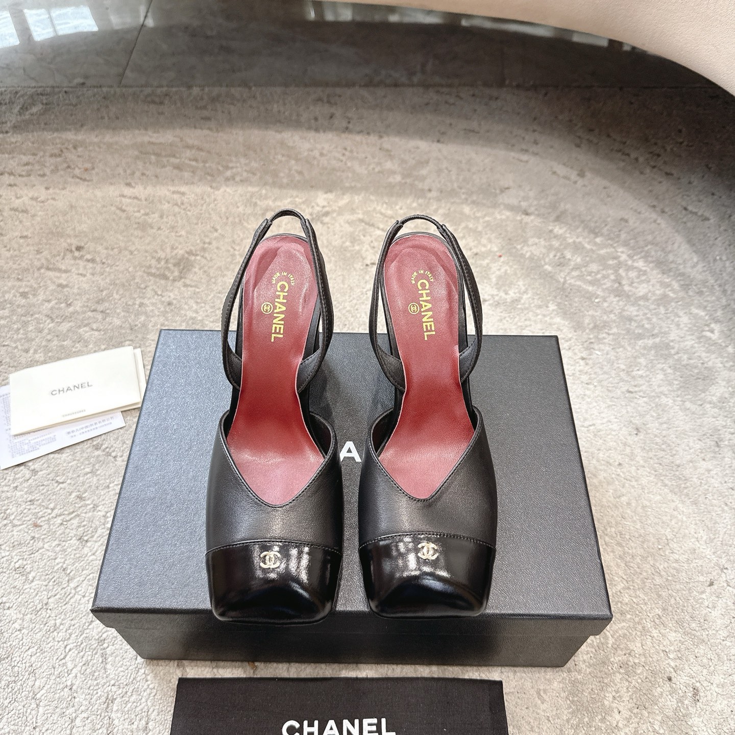 CHANEL сандалии из телячьей кожи, визуально удлиняют ноги, элегантная модель
