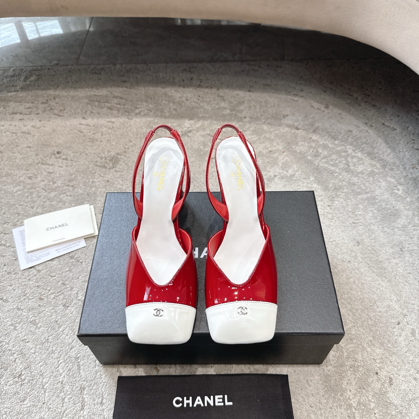 CHANEL сандалии из телячьей кожи, визуально удлиняют ноги, элегантная модель