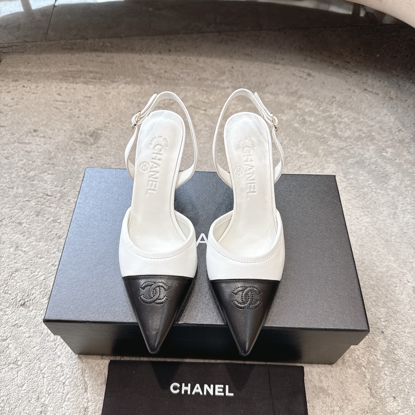 CHANEL Sandals Cowhide Flattering for Fair Skin Elegant Style