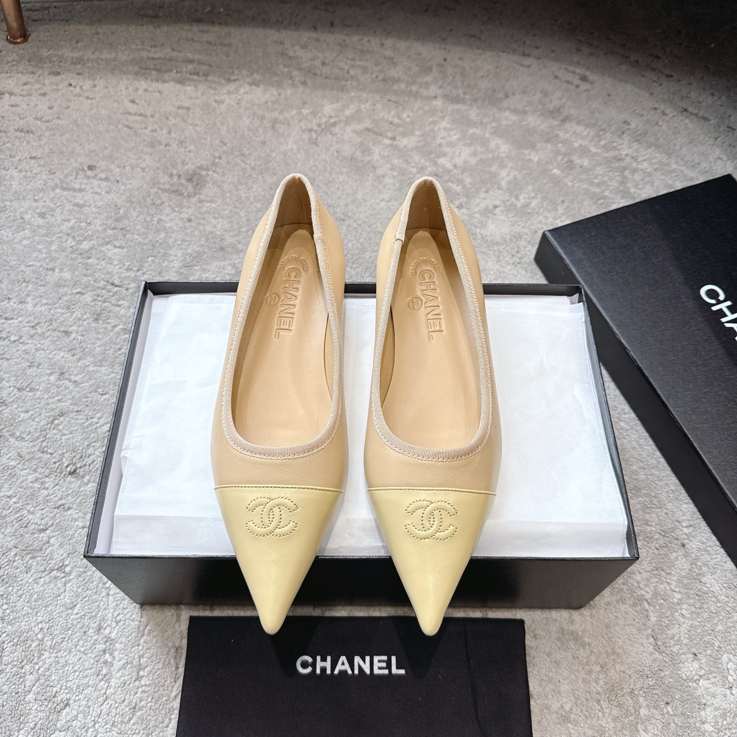 CHANEL сандалии из телячьей кожи, визуально удлиняют ноги, элегантная модель