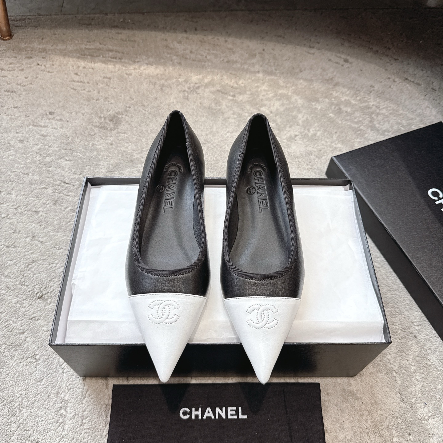 CHANEL сандалии из телячьей кожи, визуально удлиняют ноги, элегантная модель