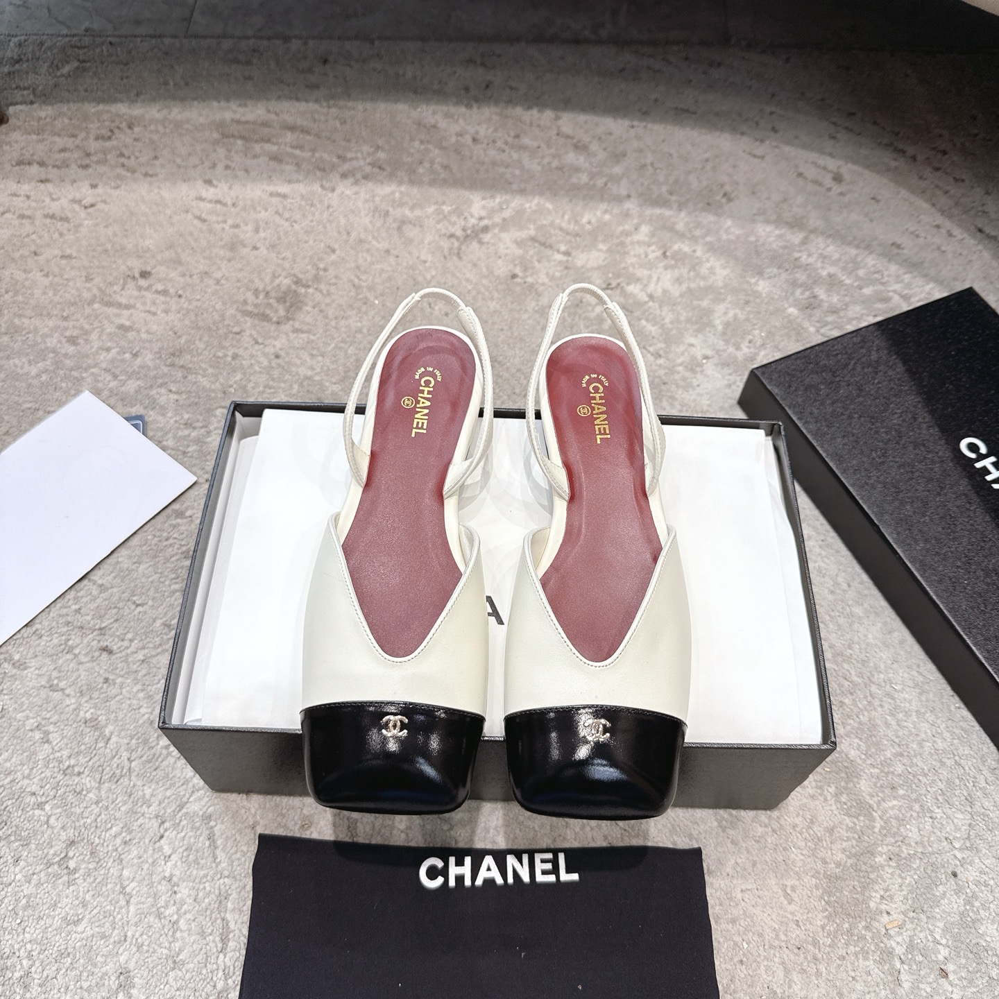 CHANEL сандалі скураныя, робяць скуру ног бялейшай, элегантны фасон
