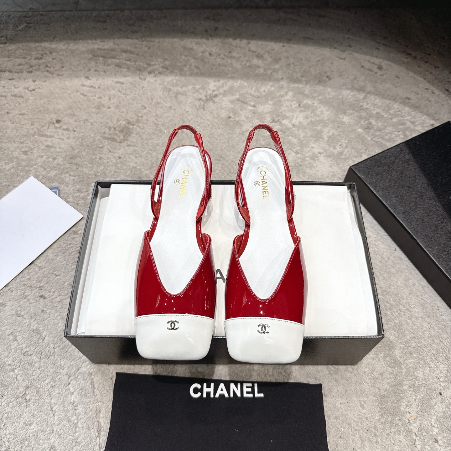 CHANEL сандалі скураныя, робяць скуру ног бялейшай, элегантны стыль
