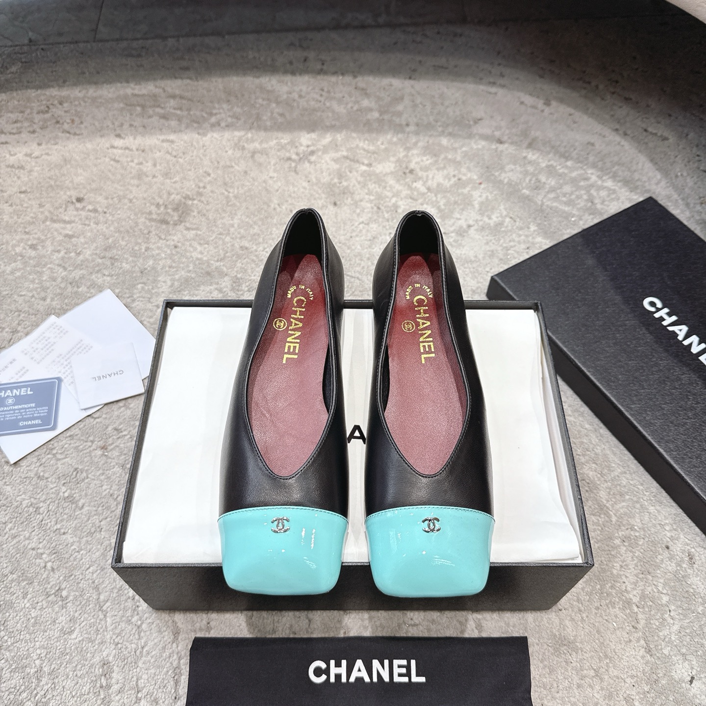 CHANEL Mary Jane Sandales Défilé Doublure en agneau Semelle en cuir véritable italien Illumine le teint et rehausse l'allure