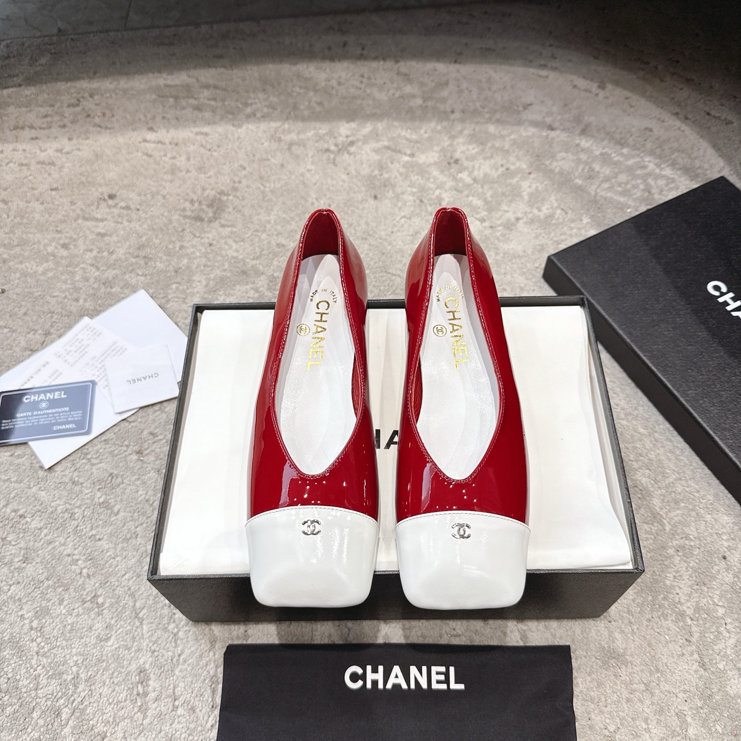 CHANEL Mary Jane sandales défilé, doublure en agneau, semelle en cuir véritable italien, illumine le teint et rehausse l'allure