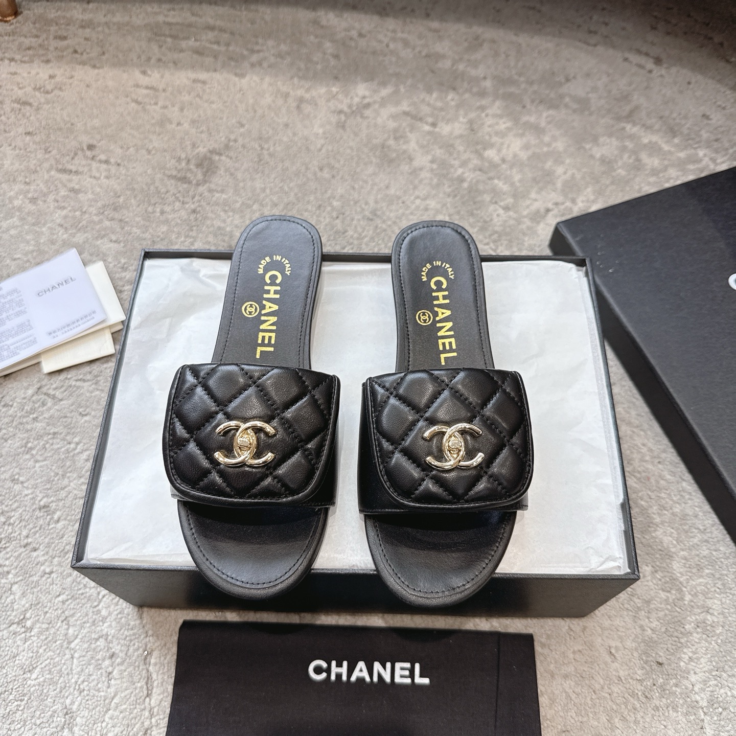 CHANEL тапочки из телячьей кожи, визуально удлиняют ноги, элегантная модель