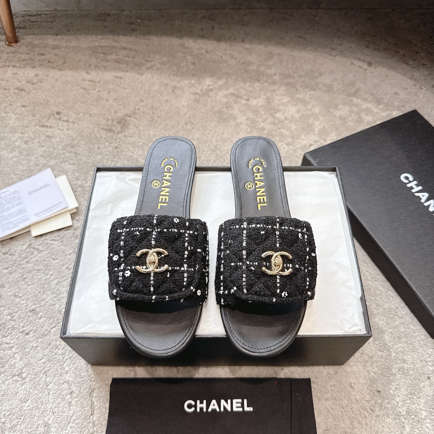 CHANEL тапочки из телячьей кожи, визуально удлиняют ноги, элегантная модель