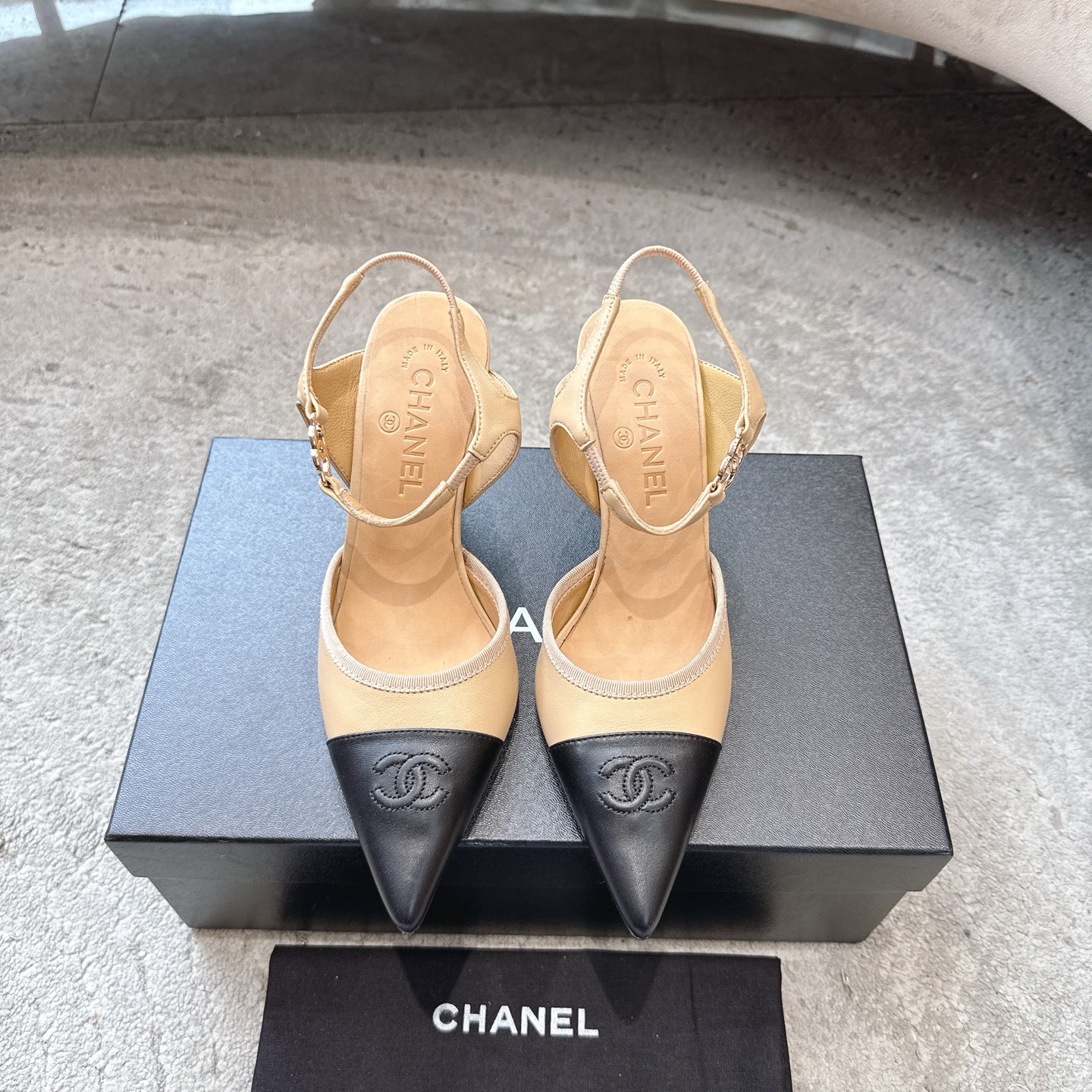 CHANEL сандалии из телячьей кожи, визуально удлиняют ноги, элегантная модель