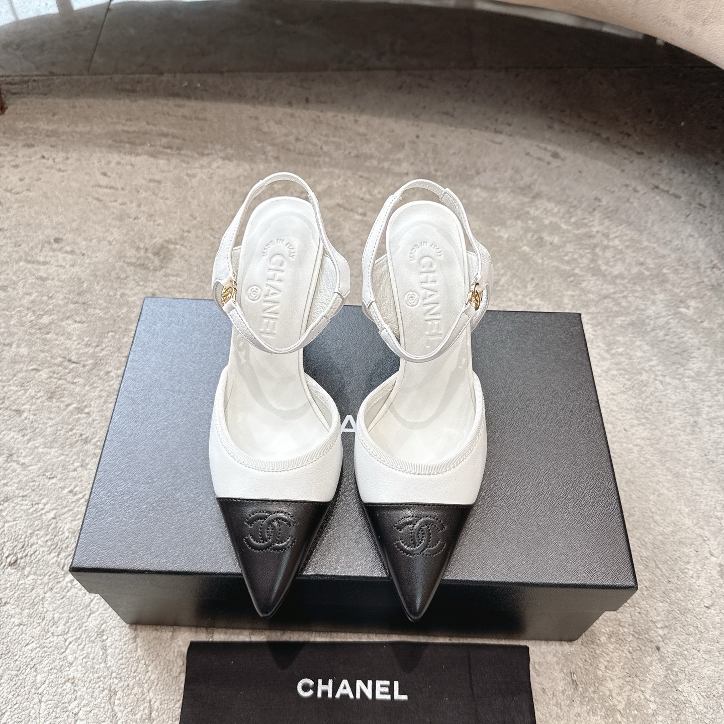 CHANEL сандалии из телячьей кожи, визуально удлиняют ноги, элегантная модель