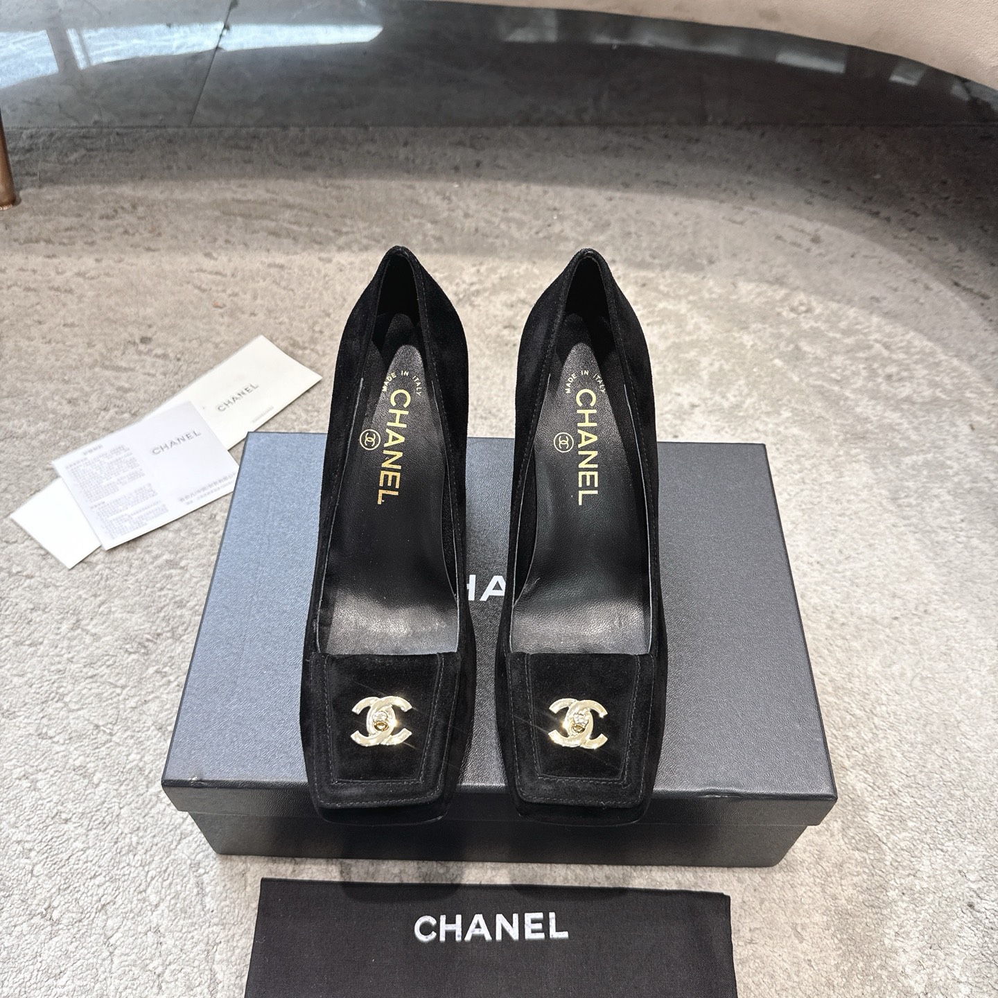 CHANEL Mary Jane sandalen showmodel voering van lamsleer Italiaanse leren zool laat huid stralen en verhoogt uitstraling