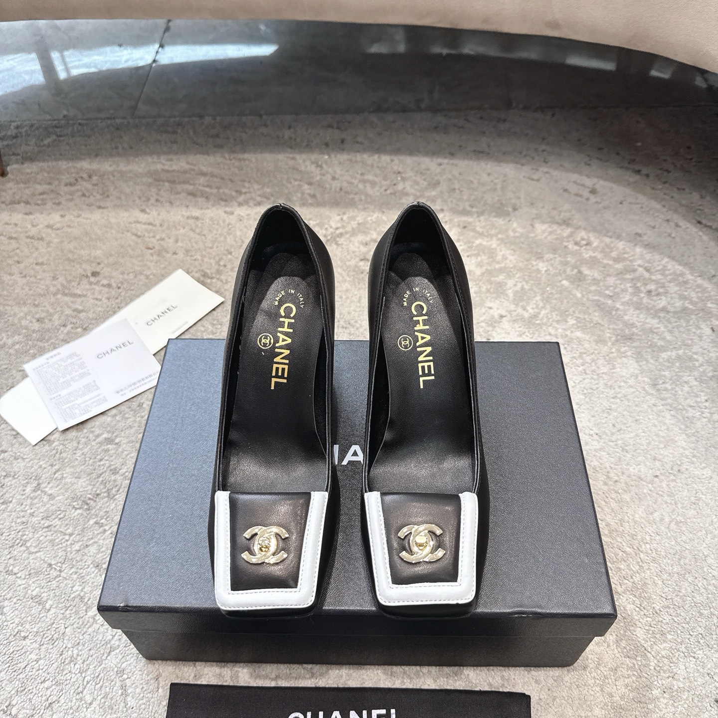 CHANEL Mary Jane sandalen catwalkmodel schapenleren binnenvoering Italiaanse echte leren zool laat huid stralen en verhoogt uitstraling