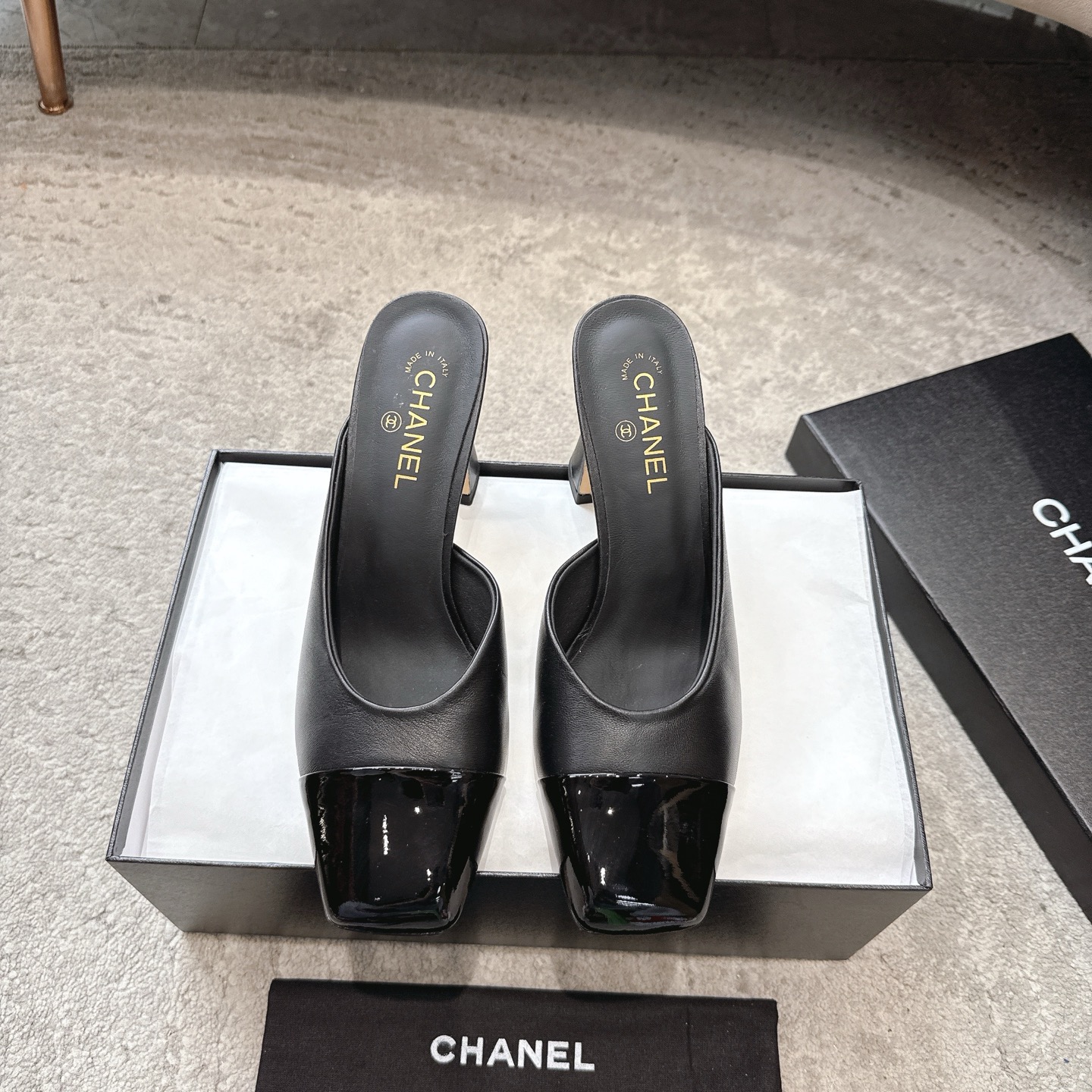 CHANEL Sandals Cowhide Flattering for Fair Skin Elegant Style