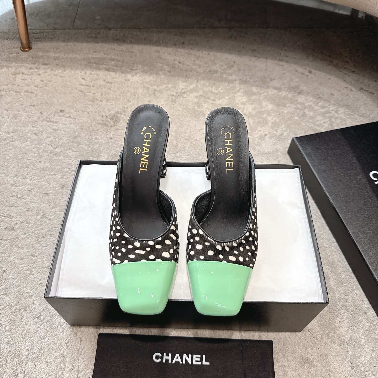 CHANEL Sandals Cowhide Flattering for Fair Skin Elegant Style