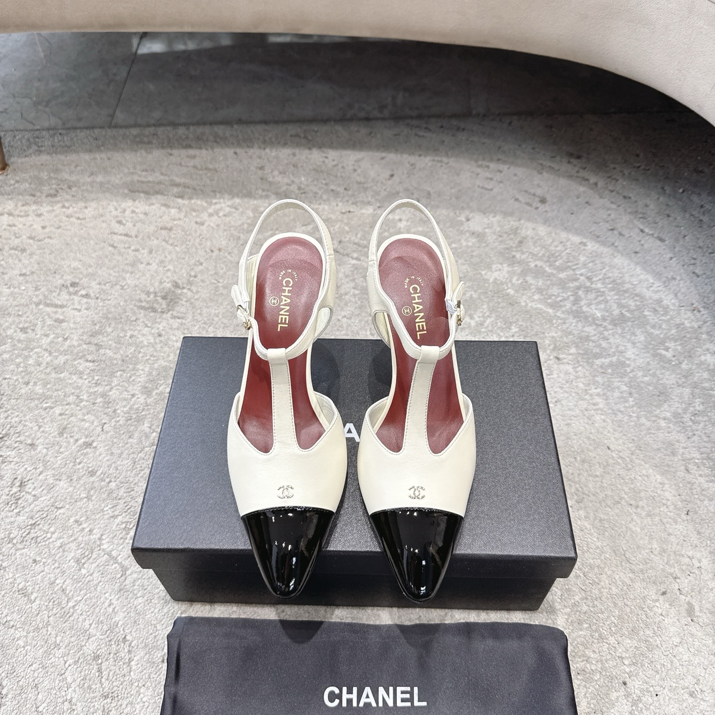 CHANEL сандалии из телячьей кожи, визуально удлиняют ноги, элегантная модель
