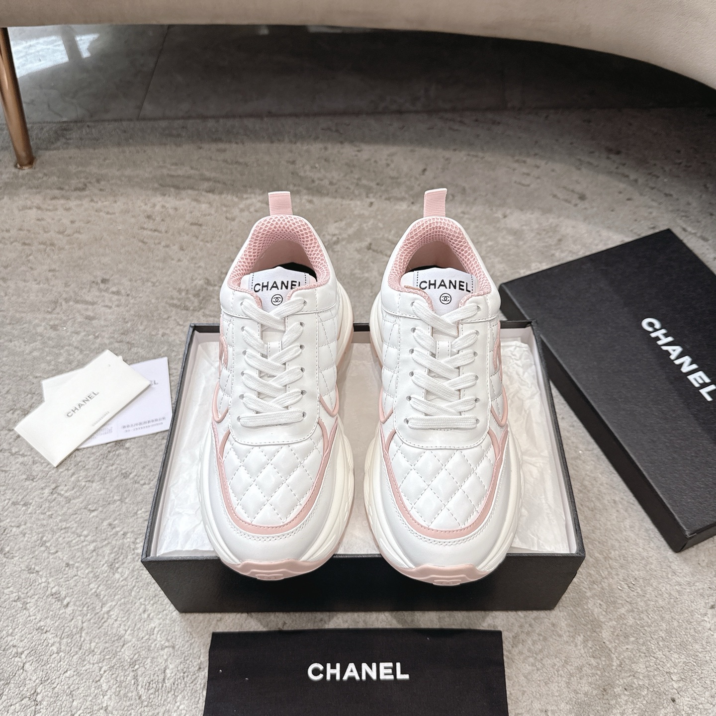 CHANEL кроссовки кежуальные｜люкс бутика｜многослойная отделка + контрастные сочетания｜натуральная кожа