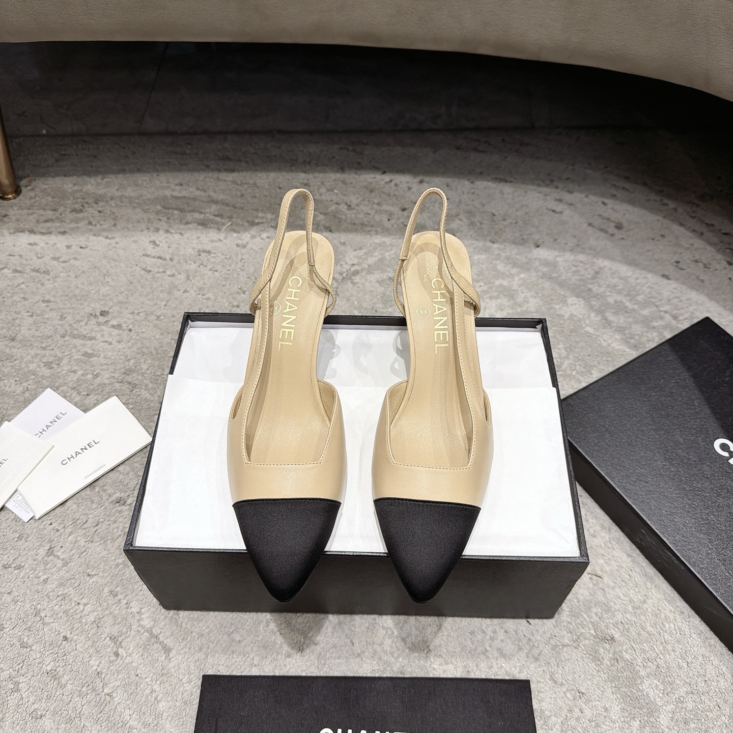 CHANEL トップクラス カウンター級 Sling-back カスタム 白百合同款 混種羊皮+グリッター切替