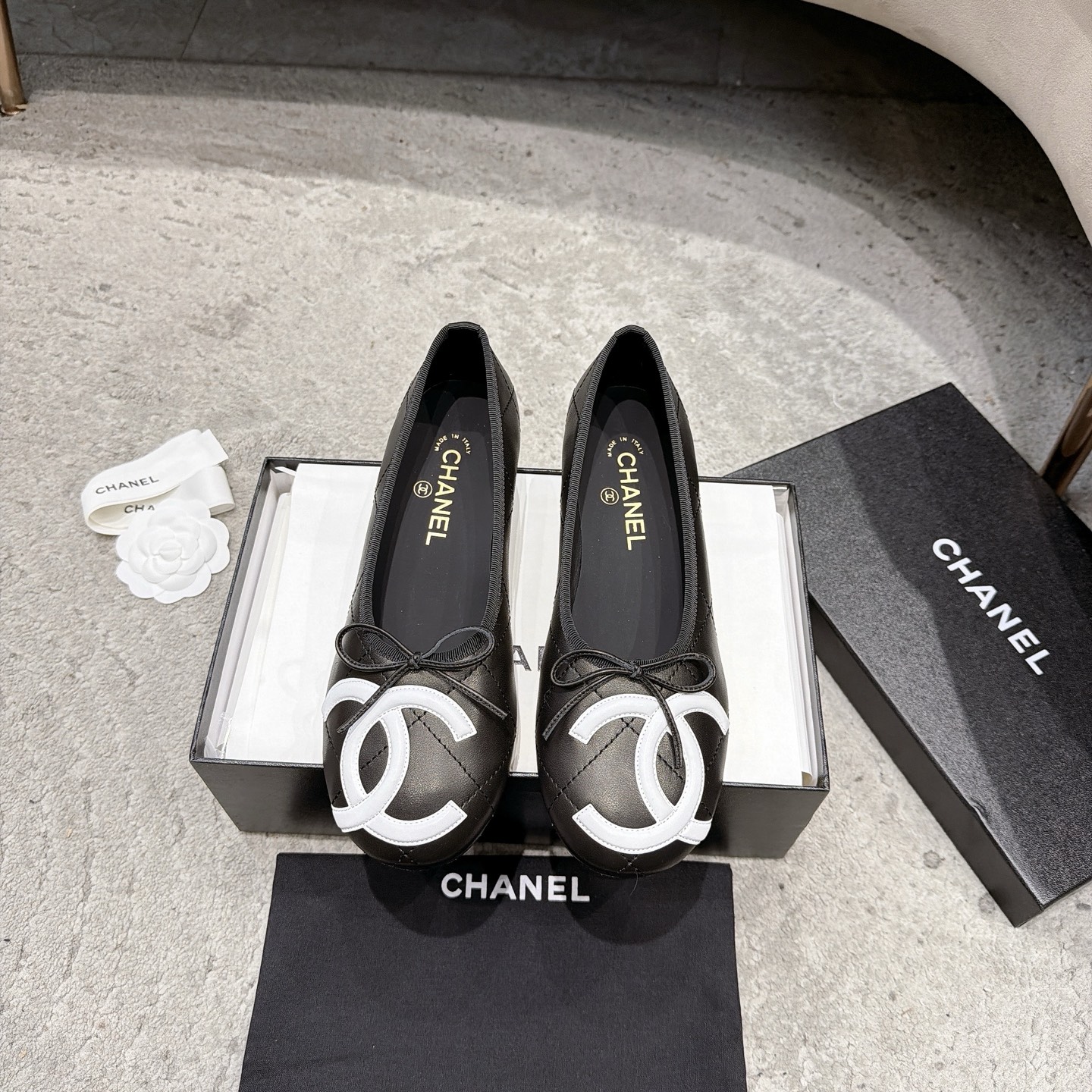 CHANEL Mary Jane sandales défilé, doublure en agneau, semelle en cuir véritable italien, illumine le teint et rehausse l'allure