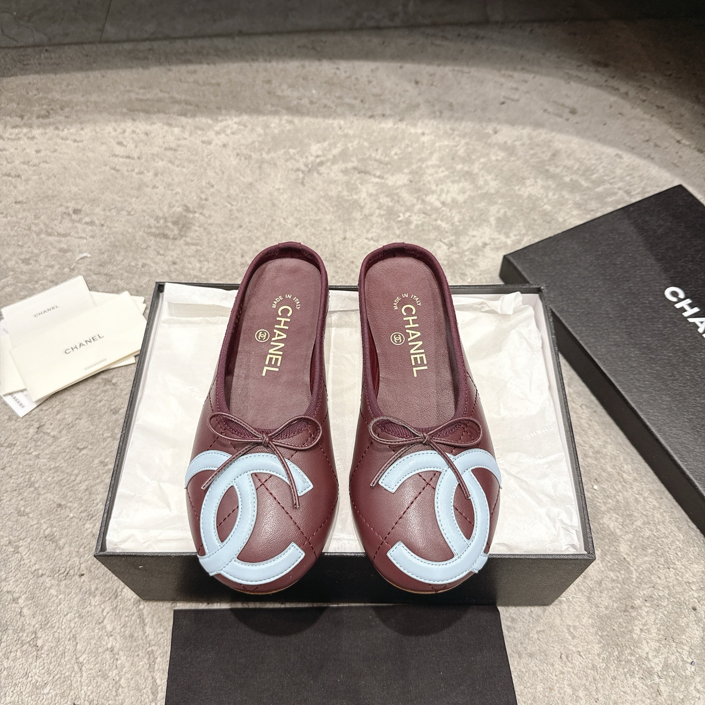 CHANEL Mary Jane sandales défilé, doublure en agneau, semelle en cuir véritable italien, illumine le teint et rehausse l'allure