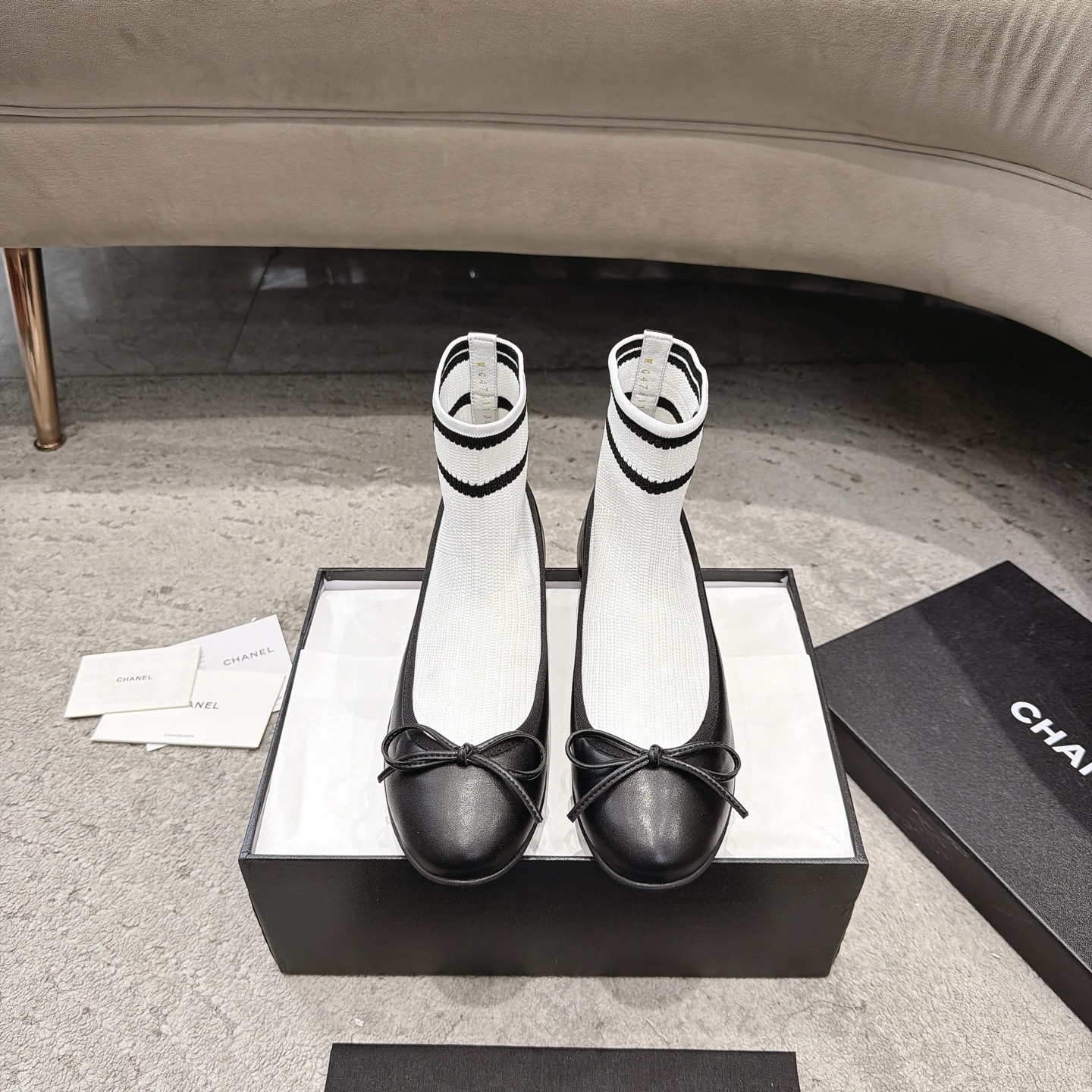 CHANEL классические балетки со звездой из лаковой кожи и импортного тонкого бархата на итальянской кожаной подошве
