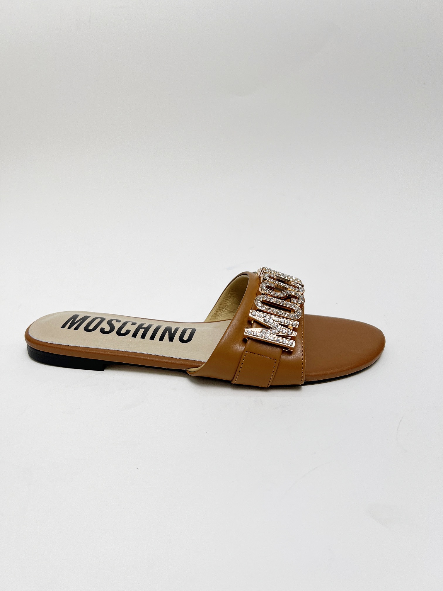 NO:230859,Moschino classic style, cowhide, sheepskin lining, 35-43, slippers, slippers, cowhide, sheepskin19860909Moschino莫斯奇经典款,牛皮面,羊皮内里,35－43,,拖鞋,slippers,cowhide,sheepskin,Women's Shoes