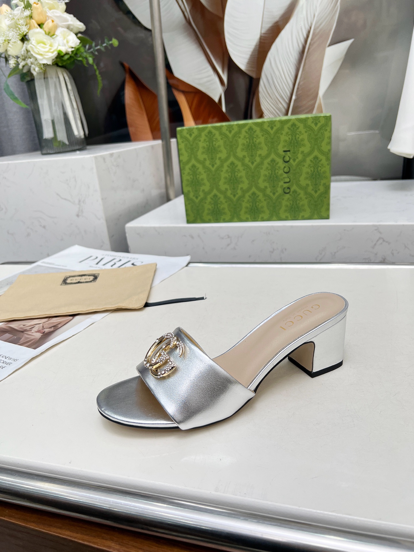 NO:234736,2025 Gucci new model, size 35-43, genuine leather sole plus 30, slippers, gucci, slippers198609092025古驰新款,码数35-43,,真皮底加30,拖鞋,gucci,slippers,Women's Shoes