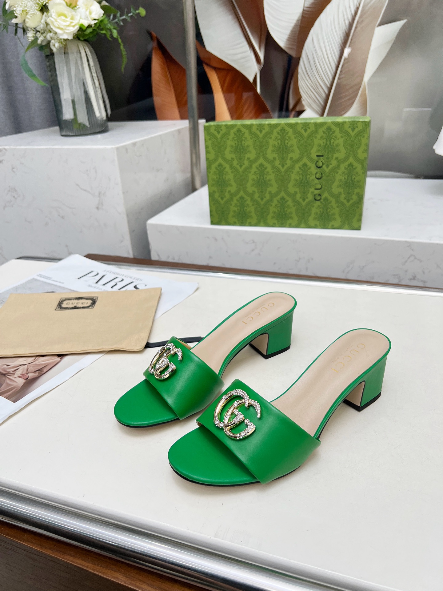 NO:234737,2025 Gucci new model, size 35-43, genuine leather sole plus 30, slippers, gucci, slippers198609092025古驰新款,码数35-43,真皮底加30,拖鞋,gucci,slippers,Women's Shoes