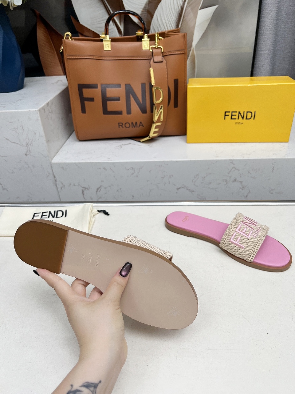 Fendi Women's Summer Pink Leather Sandals With Embroidered Logo Strap 9 i1744446331541 5328 0 7