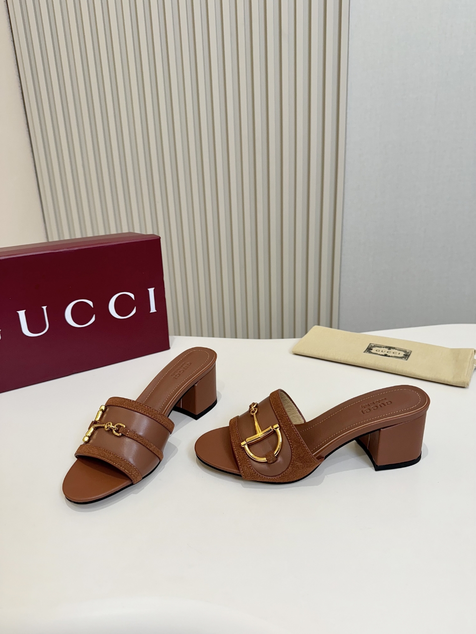 NO:407821,2025 Gucci new model, size 35-44, leather sole plus 30, slippers, gucci, slippers198609092025古驰新款,码数35-44码,,皮底加30,拖鞋,gucci,slippers,Women's Shoes