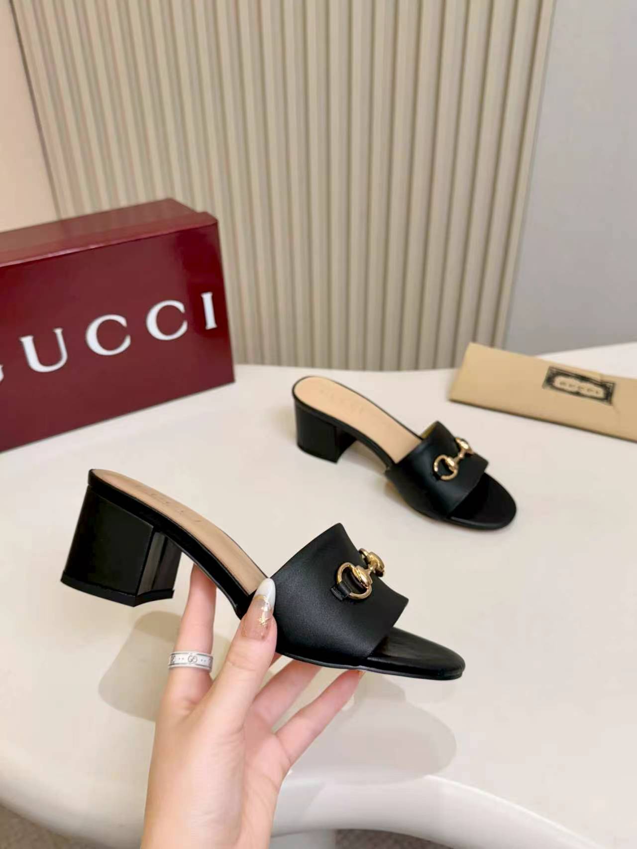 NO:785807,2026 Gucci new style, size 35-43, rubber sole, leather sole plus 30, slippers, gucci, slippers198609092026古驰新款,码数35-43码,橡胶底,皮底加30,拖鞋,gucci,slippers,Women's Shoes
