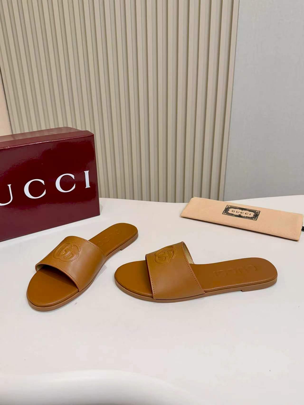 NO:870746,2026 new style, size 35-43, leather sole plus 40, slippers, slippers198609092026新款,码数35-43,,皮底加40,拖鞋,slippers,Women's Shoes