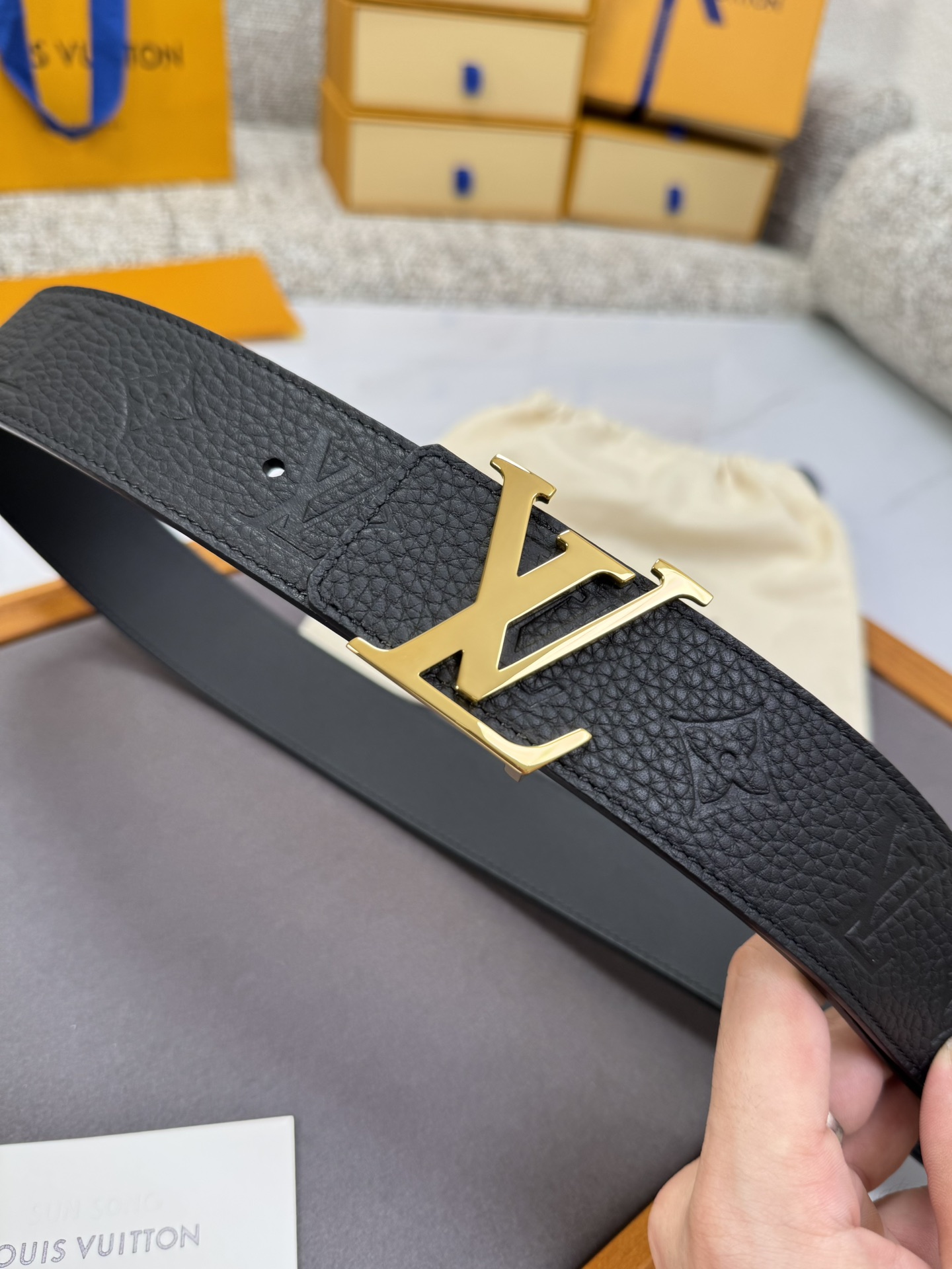 Louis Vuitton LV腰带 系列 原厂五金 精致手工绘边 柔软舒适 宽4.0