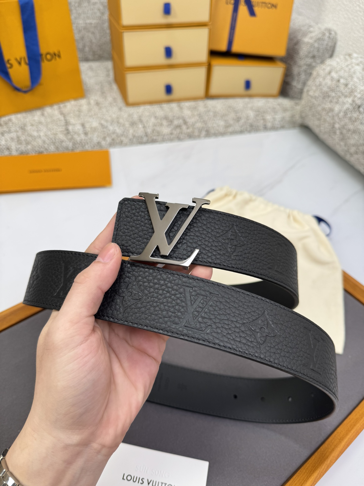 Louis Vuitton LV腰带 系列 原厂五金 精致手工绘边 柔软舒适 宽4.0