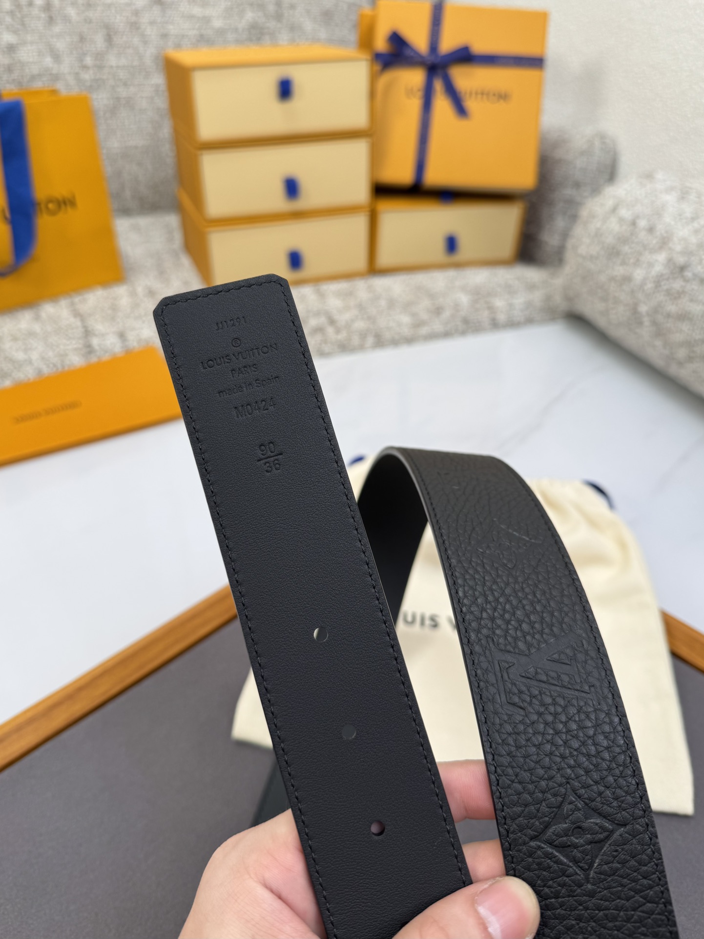 Louis Vuitton LV腰带 系列 原厂五金 精致手工绘边 柔软舒适 宽4.0