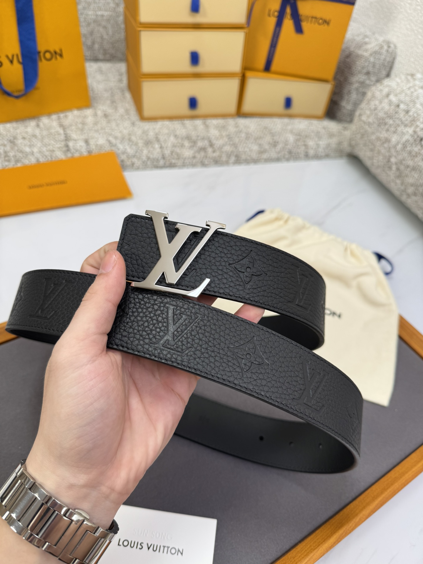 Louis Vuitton LV腰带 系列 原厂五金 精致手工绘边 柔软舒适 宽4.0