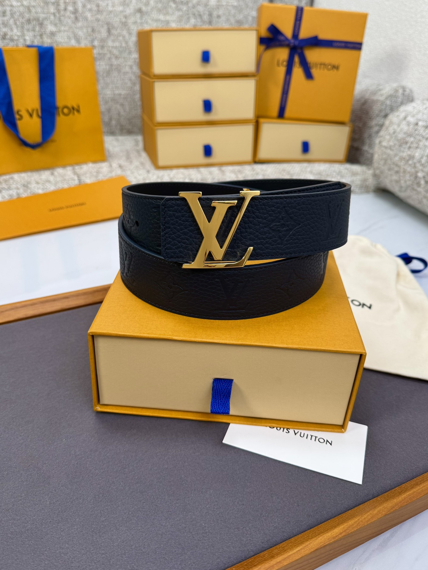 Louis Vuitton LV腰带 系列 原厂五金 精致手工绘边 柔软舒适 宽4.0