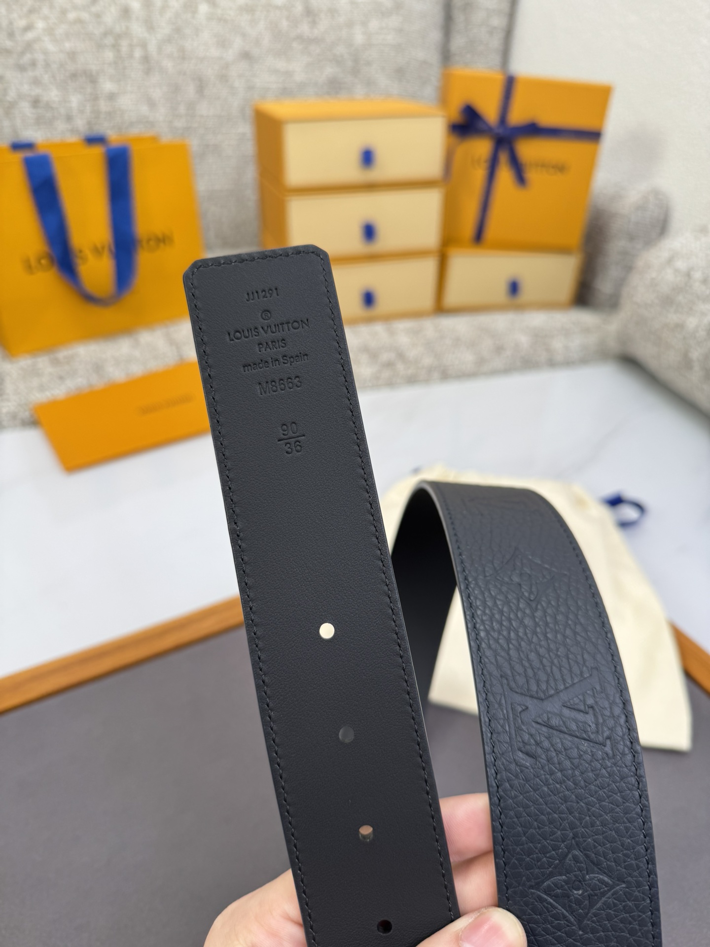 Louis Vuitton LV腰带 系列 原厂五金 精致手工绘边 柔软舒适 宽4.0